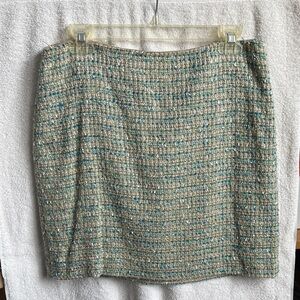 Elegant Tweed Skirt w/ GOLD thread